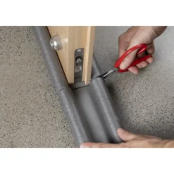 Bas de porte isolant découpable Ø3x10xL95cm