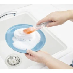 Brosse de nettoyage en mousse avec distributeur de savon intégré L27,5cm