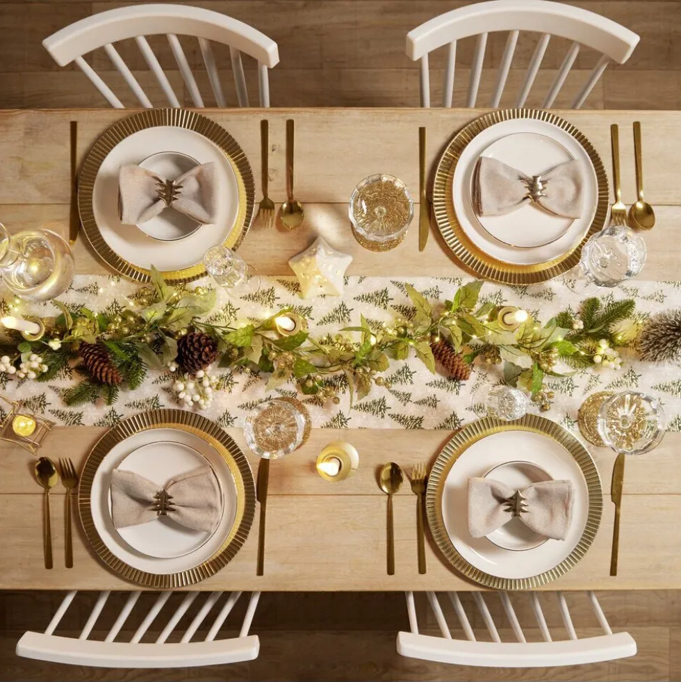 Chemin de table Noël blanc motifs sapins et flocons 3m