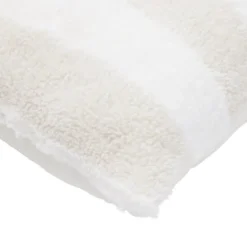 Coussin carré déco fourrure Teddy motif beige 45x45cm (2 modèles)