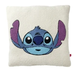 Coussin carré Disney bouclette motif personnage brodé 40x40cm (2 modèles)