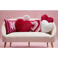 Coussin carré thème amour rouge et rose 40x40cm (3 modèles)