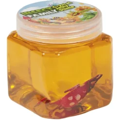 Figurine dans un pot de gélatine