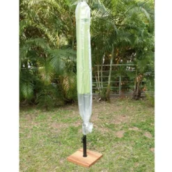 Housse de protection pour parasol droit