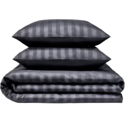 Parure de lit 2 personnes 260x240cm satinée à rayures (2 modèles noir ou blanc)