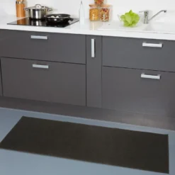 Tapis de cuisine noir uni