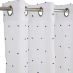 Voilage blanc avec pompons bleus 100% polyester 140x240cm